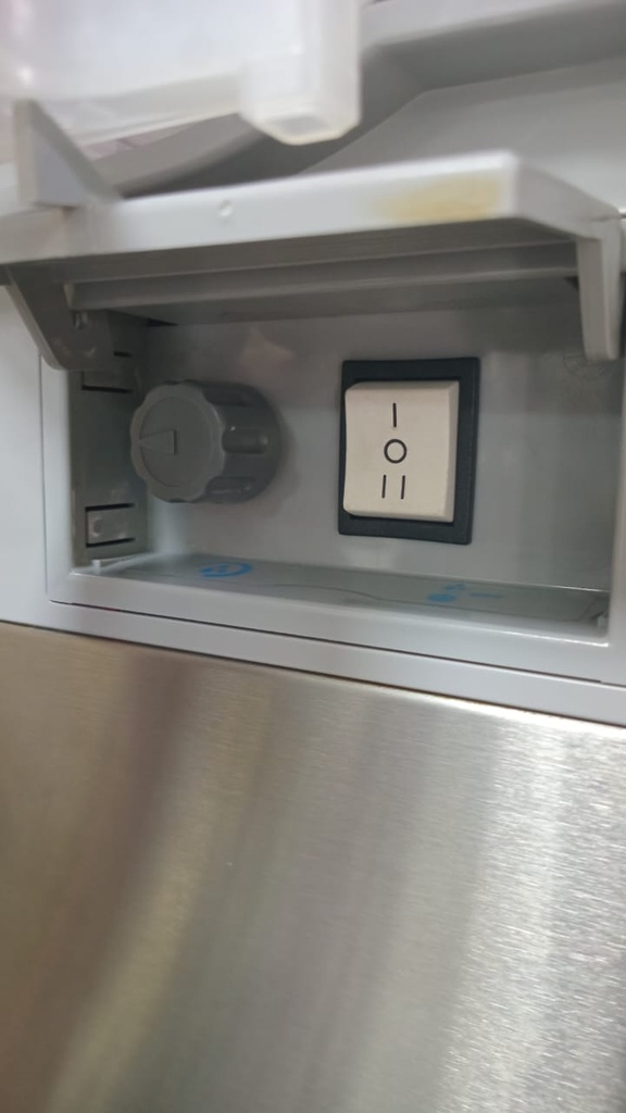 DISPENSADORA DE GRANIZADO MT 2 TANQUES 10 LITROS UGOLINI